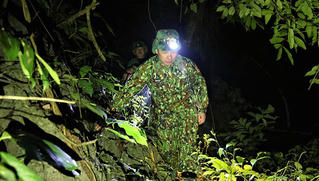 Lập “hàng rào sống” khép kín trên biên giới để ngăn chặn dịch Covid-19