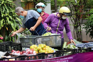 TP Vinh lập thí điểm 5 nơi bán thực phẩm lưu động