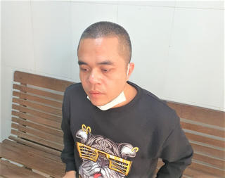 Hé hộ nguyên nhân kẻ nổ súng bắn giám đốc trong quán cà phê