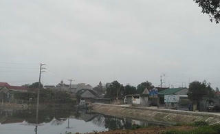 Nhảy xuống đập cứu vợ con, chồng kiệt sức tử vong