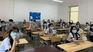 Các trường ở TP HCM tuân thủ nghiêm an toàn y tế để đón học sinh đi học trở lại