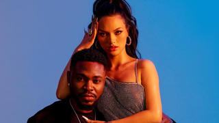 Vừa ra mắt sản phẩm đầu tay, nữ ca sĩ đã bị “ném đá” vì đạo nhái