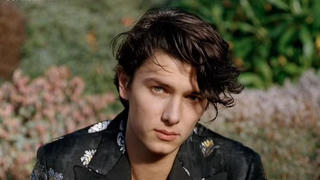 Thần thái gây sốt của Hoàng tử Đan Mạch 