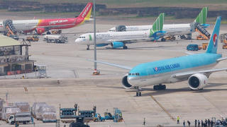 Khách quốc tế qua cảng hàng không Việt Nam tăng lên 176%