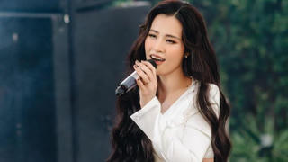 Ca sĩ Đông Nhi lên tiếng khi bị tố cướp kênh Youtube fan lập nên