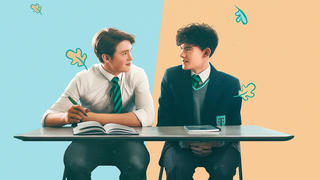 “Heartstopper”: Tình yêu đồng giới, những thương tổn và sự chữa lành 