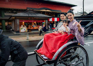 Gia đình Đông Nhi - Ông Cao Thắng làm đại sứ du lịch Nhật Bản tại Việt Nam