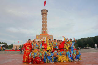 Ở nơi “đất biết nở, rừng biết đi và biển sinh sôi"