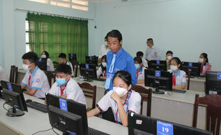 Sôi nổi Hội thi tin học trẻ Bạc Liêu