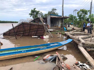 Sạt lở, sụt lún đất diễn biến phức tạp tại huyện Đầm Dơi (Cà Mau)