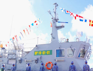 Long trọng tổ chức Lễ thượng cờ tàu BP 19-01-01