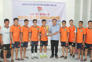 Bạc Liêu: Giao lưu bóng đá chào mừng 99 năm Ngày Báo chí cách mạng Việt Nam