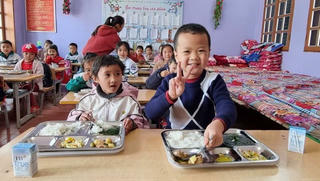 Nhân rộng mô hình ‘Bữa ăn học đường’, giải bài toán kép về dinh dưỡng