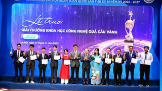 Vinh danh 10 gương mặt đạt giải thưởng Khoa học công nghệ Quả cầu vàng 2022