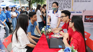 Sôi nổi Ngày hội Tư vấn tuyển sinh, hướng nghiệp “AJC OPEN DAY 2023”