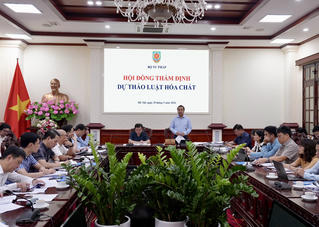 Nâng cao hiệu quả công tác quản lý nhà nước đối với ngành công nghiệp hoá chất