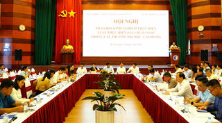 Phát huy dân chủ cơ sở trong các trường đại học, cao đẳng