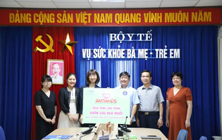 Diana Unicharm trao tặng khăn lau xua muỗi cho người dân 6 tỉnh bị ảnh hưởng bởi bão, lũ 