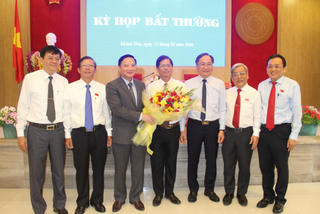Tân Chủ tịch Khánh Hòa: Sẽ cùng tập thể UBND tỉnh vượt qua khó khăn