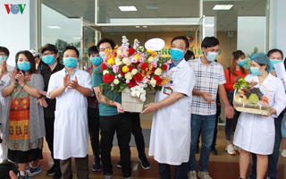 30 công dân Việt Nam từ Vũ Hán (Trung Quốc) được trở về nhà sau 21 ngày cách ly
