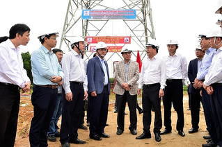 Chú trọng giải phóng mặt bằng cho đường dây 500 kV mạch 3 