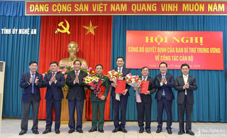 Trao quyết định chuẩn y 3 ủy viên Ban thường vụ Tỉnh ủy Nghệ An