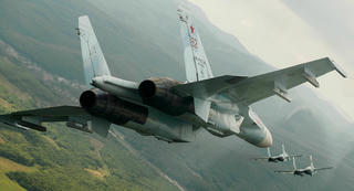 Tiêm kích Su-27 của Nga buộc F-16 của Bỉ "thay đổi hướng đi" trên bầu trời biển Baltic