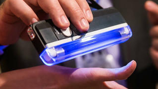 Nga nghiên cứu khả năng dùng tia UV để tiêu diệt virus corona ngay trong cơ thể người