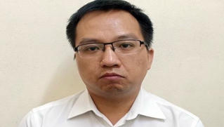 Bắt tạm giam chuyên viên phân tích Cục Kiểm định Hải quan