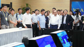 Thủ tướng Nguyễn Xuân Phúc kiểm tra công tác chuẩn bị cho Hội nghị Cấp cao ASEAN lần thứ 36