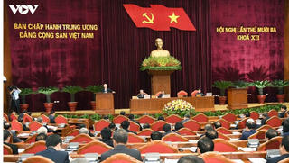 Ngày làm việc thứ 3 của Hội nghị Trung ương 13