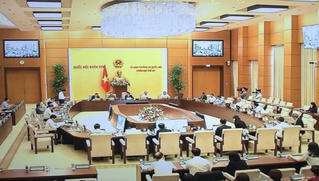 UBTVQH sẽ bãi nhiệm ĐBQH và miễn nhiệm thành viên Chính phủ