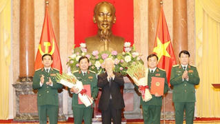 Thăng quân hàm cho 2 tướng quân đội