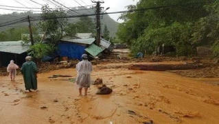 Bão số 9 khiến 30 người thương vong và 55 người mất tích do sạt lở đất