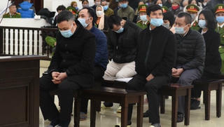  Hơn 500 bị hại đến phiên tòa theo dõi xét xử vụ lừa đảo tại Công ty Liên Kết Việt