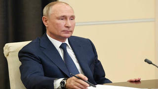 Tỷ lệ ủng hộ Tổng thống Putin duy trì ở mức 61% -65% trong suốt năm