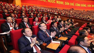 Góp ý xây dựng văn kiện Đại hội XIII: Mong muốn dân tộc ta ngày càng cường thịnh, trường tồn