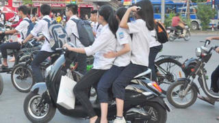 Xử lý nghiêm người giao phương tiện cho người chưa đủ tuổi tham gia lưu thông
