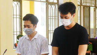 Dùng lựu đạn làm bằng "lon bò húc" đi cướp ngân hàng
