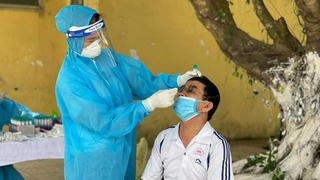 Phát hiện thêm 2 ca mắc COVID-19, TP Vinh kêu gọi người dân xét nghiệm