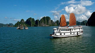 Quảng Ninh tiếp tục kích cầu du lịch trong trong sáu tháng cuối năm 