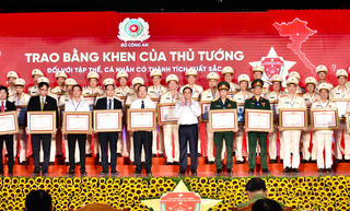 Vận hành hai cơ sở dữ liệu quốc gia là bước tiến trong tiến trình đổi mới quản trị quốc gia