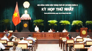 Khai mạc kỳ họp thứ Nhất HĐND TP HCM khóa X: Quyết định nhiều quyết sách quan trọng 