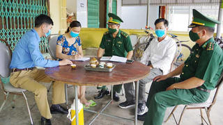 Người dân đồng hành cùng BĐBP ngăn chặn buôn lậu, xuất nhập cảnh trái phép