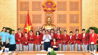 Thủ tướng Phạm Minh Chính mong các vận động viên thi đấu với tinh thần thể thao cao thượng, vì "màu cờ sắc áo"