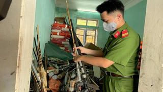 6 tháng thu giữ 300 vũ khí, vật liệu nổ