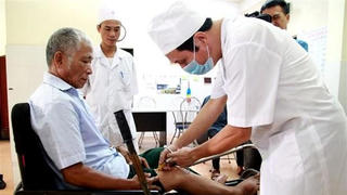 Hà Nội dành gần 100 tỷ đồng tặng quà các đối tượng chính sách