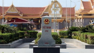 Việt Nam và Campuchia trao đổi về công tác biên giới trên đất liền
