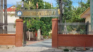 45 người tham gia, hơn 2.100 điểm có dấu hiệu sửa, xóa ở THCS Ngư Lộc