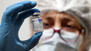 Nga sẵn sàng triển khai thử nghiệm lâm sàng vaccine phòng COVID-19 dạng xịt mũi